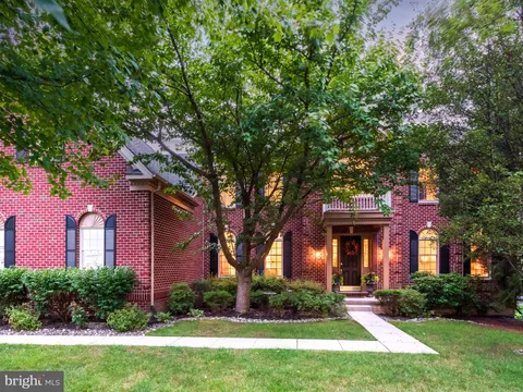 82 Goldfinch Circle, Phoenixville, PA 19460