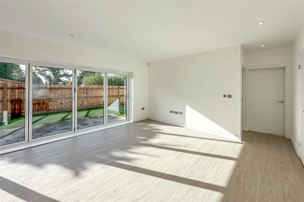 Additional image 4 of West Avenue, St Albans, Herts, AL2