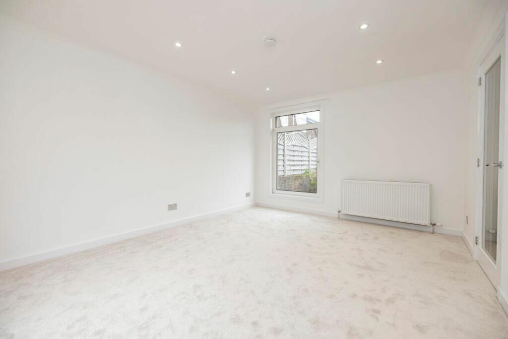Additional image 2 of Hillside Place, Peterculter, AB14