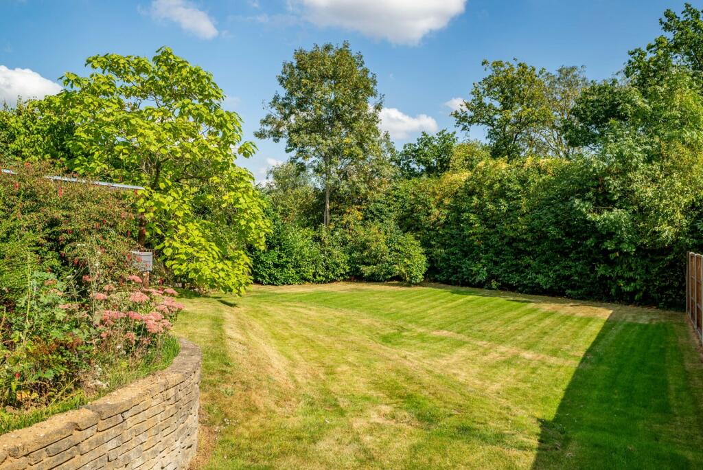 Additional image 5 of Watling Street, Park Street, St. Albans, Hertfordshire, AL2