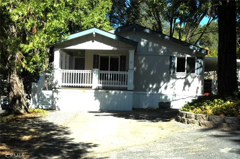 50889 Road 426 Unit 17, Oakhurst, CA 93644