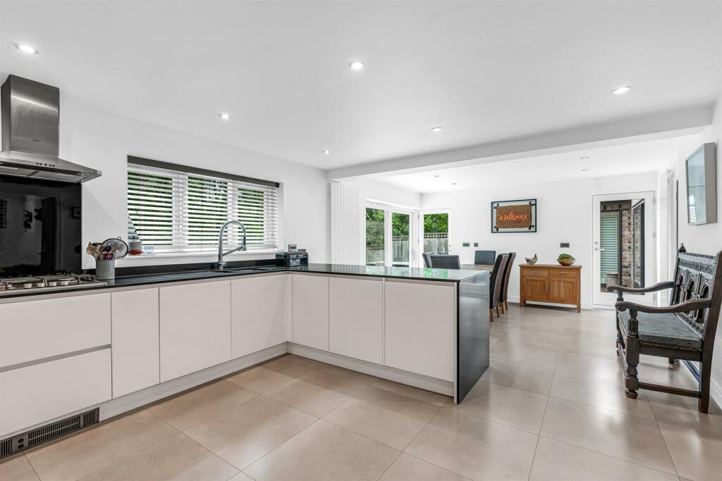 Additional image 6 of Bishops Road, Tewin, Welwyn