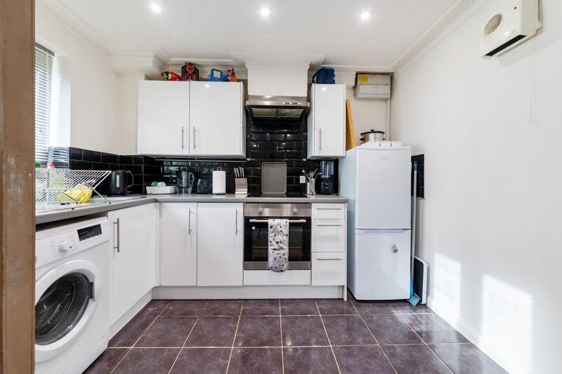 Additional image 11 of Walsingham Close, Hatfield