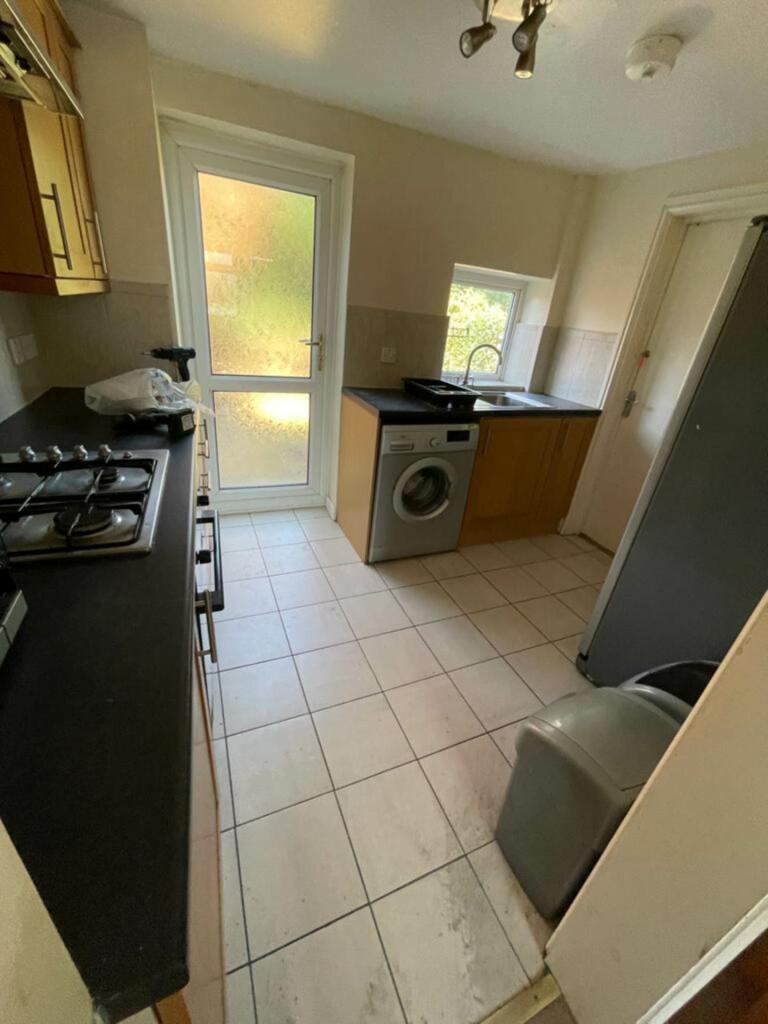 Additional image 4 of Bishops Rise, Hatfield