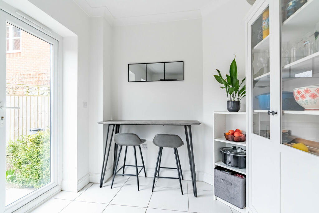 Additional image 7 of King Harry Lane, St. Albans, Hertfordshire, AL3