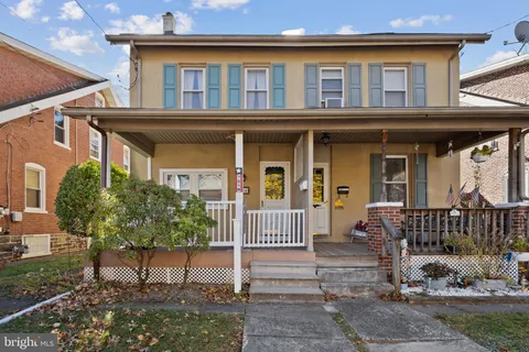 704 W 3rd Street, Lansdale, PA 19446