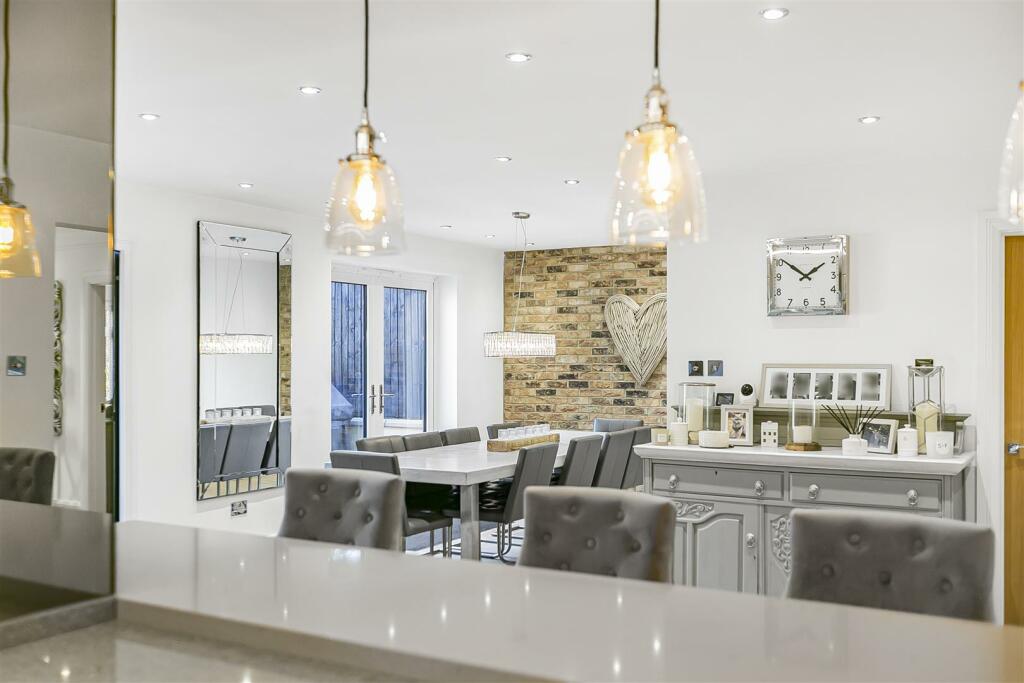 Additional image 4 of Pine Grove, Brookmans Park, Hatfield