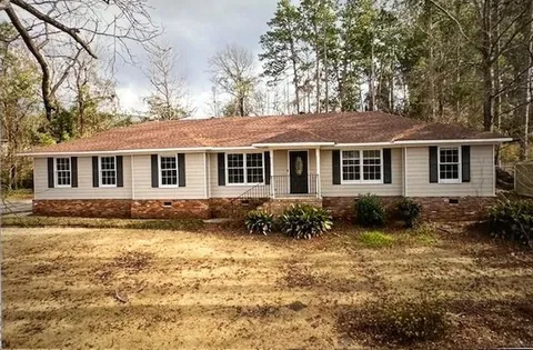 2401 brookwood Circle, Phenix City, AL 36867