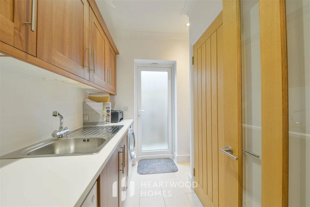 Additional image 12 of Valerie Close, St. Albans, AL1 5JD