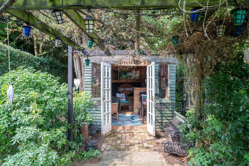 Additional image 34 of Mile House Lane, St Albans