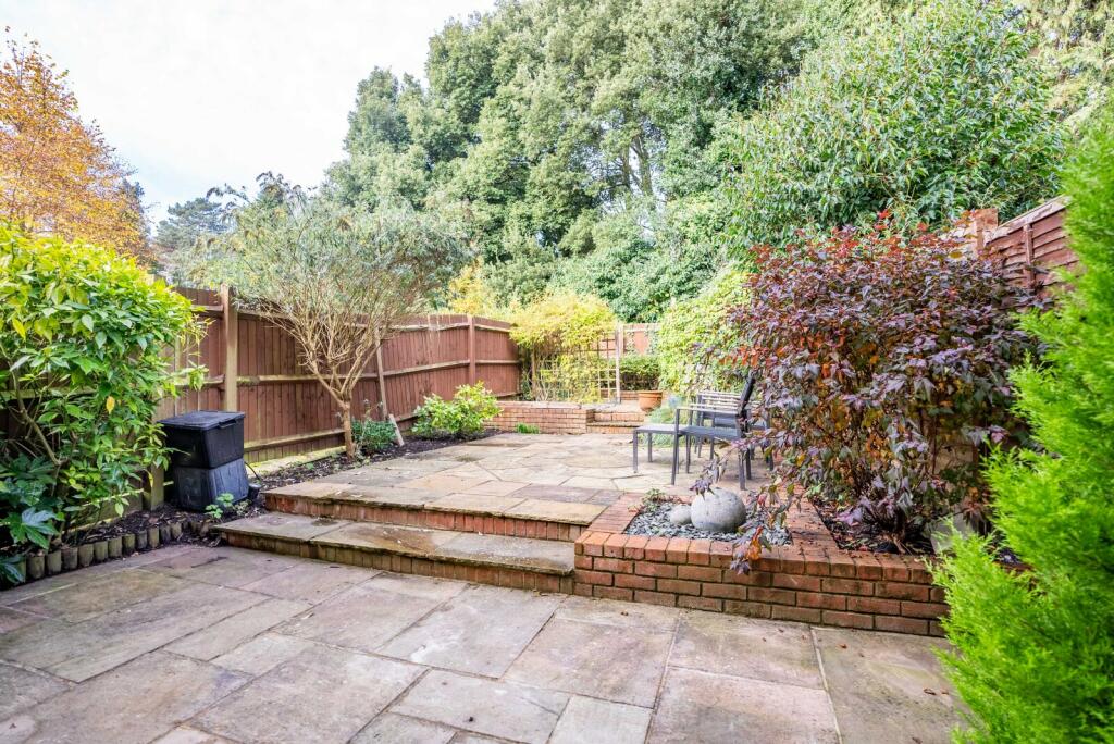 Additional image 9 of Beningfield Drive, London Colney, St. Albans, Hertfordshire, AL2