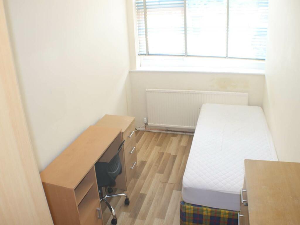 Additional image 11 of Bishops Rise, Hatfield, Hertfordshire