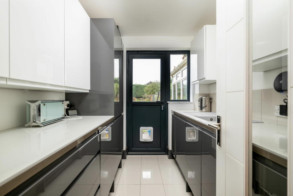 Additional image 23 of Crouch Hall Lane, Redbourn, St. Albans, AL3 7EU