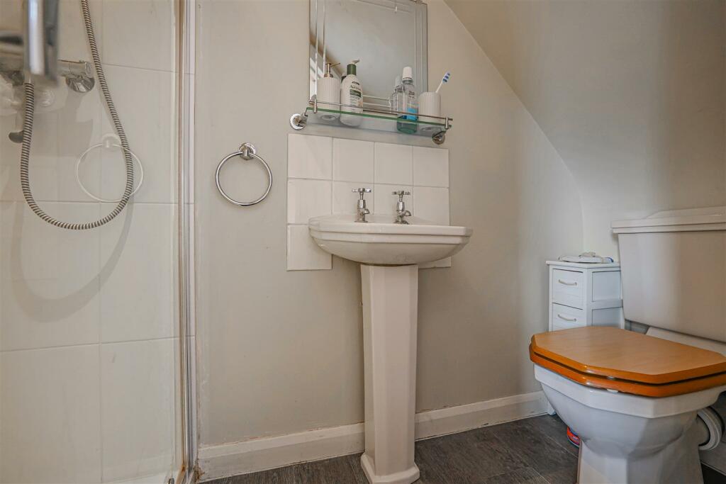 Additional image 28 of Collyer Road, London Colney, AL2