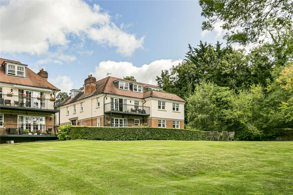 Additional image 17 of Georges Wood Road, Brookmans Park, Hertfordshire, AL9