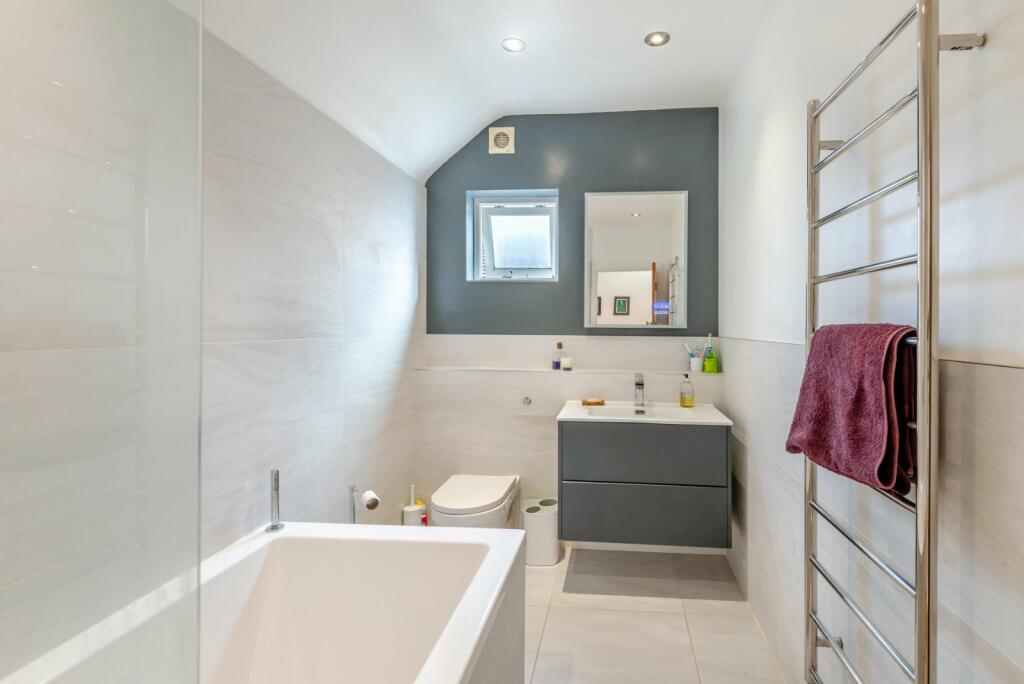 Additional image 24 of Gainsborough Avenue, St. Albans, Hertfordshire