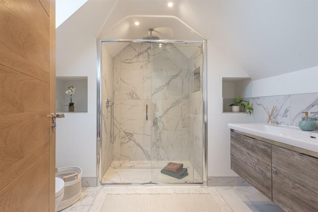 Additional image 8 of Woodstock Road North, St. Albans