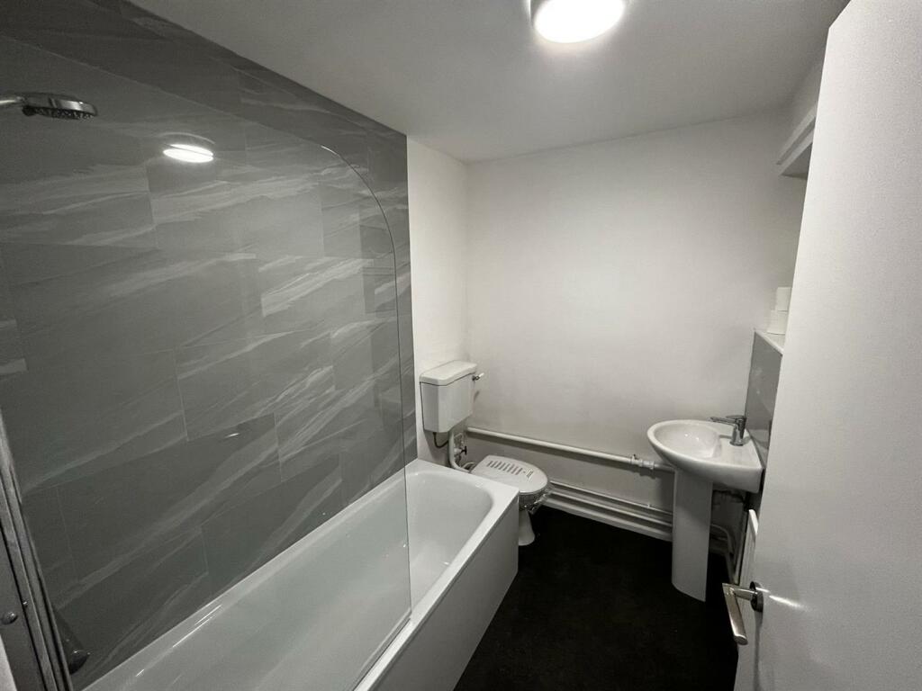 Additional image 6 of Broomfield Court, The Common, Hatfield