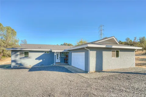 28 Bo Y Le Lane, Oroville, CA 95966
