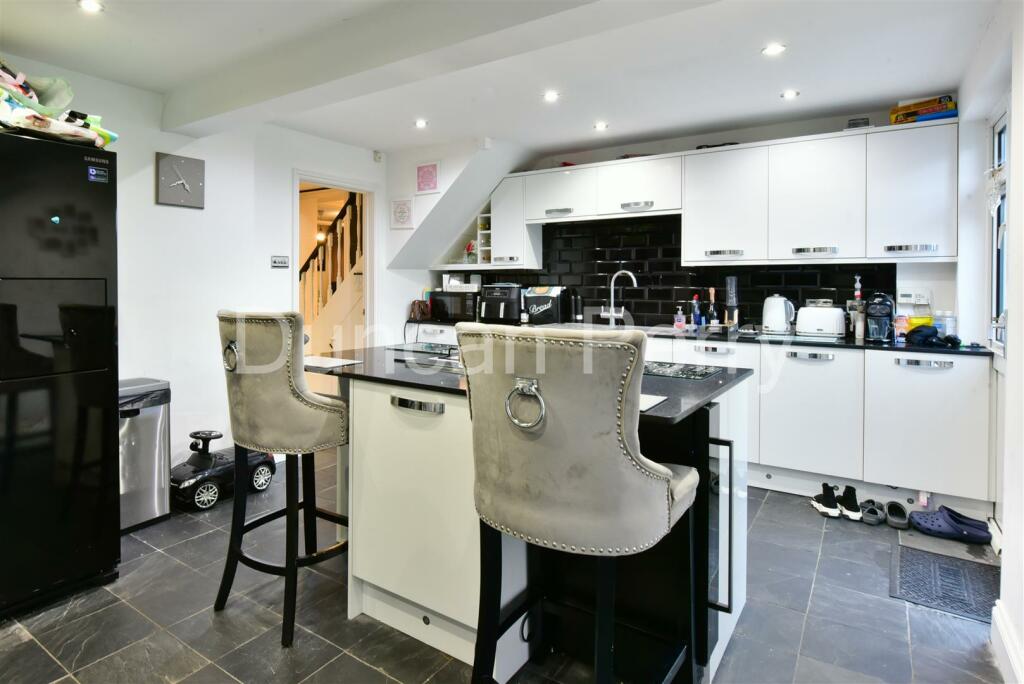 Additional image 5 of Greville Close, Welham Green