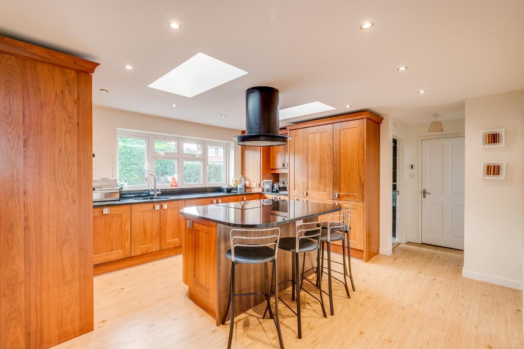 Additional image 7 of Burnham Close, Welwyn, Hertfordshire, AL6