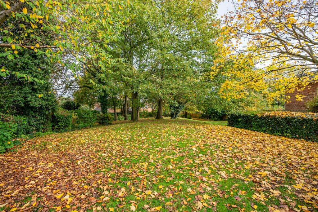 Additional image 10 of Ripon Way, St. Albans, Hertfordshire, AL4