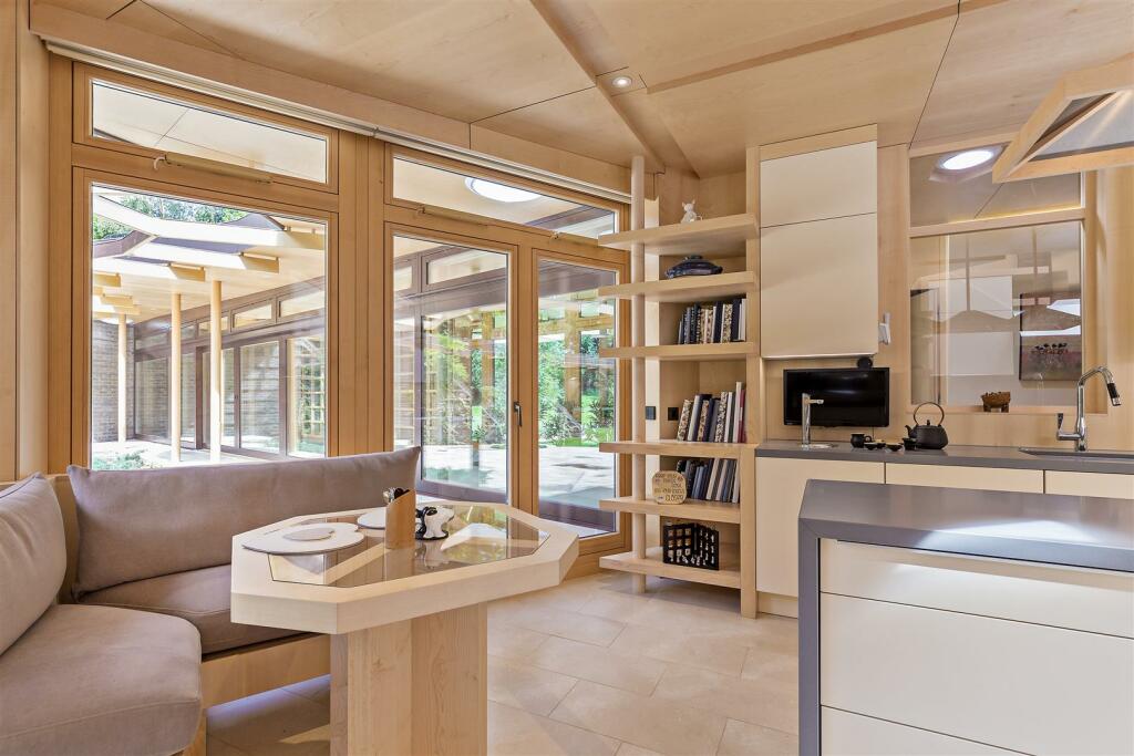 Additional image 12 of Pondwicks Close, St.Albans