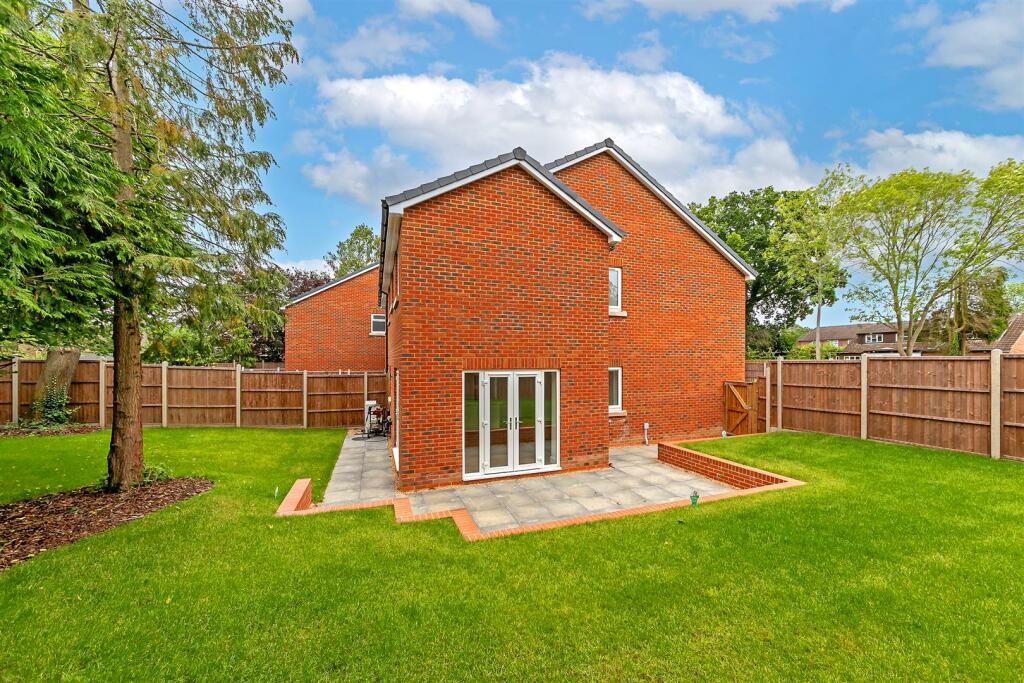 Additional image 5 of Oakwood Road, Bricket Wood, St. Albans