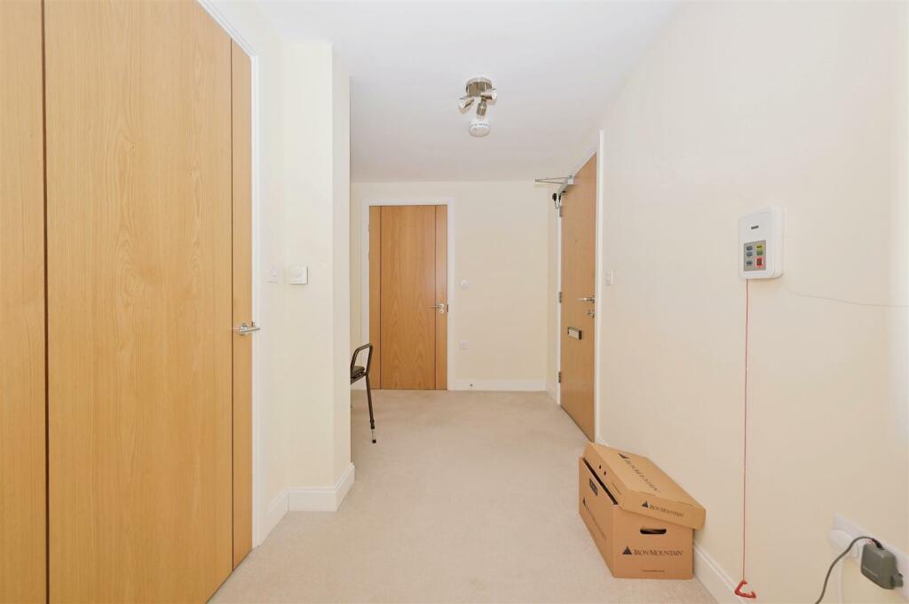 Additional image 12 of Eleanor House, London Road, St. Albans . AL1 1NR