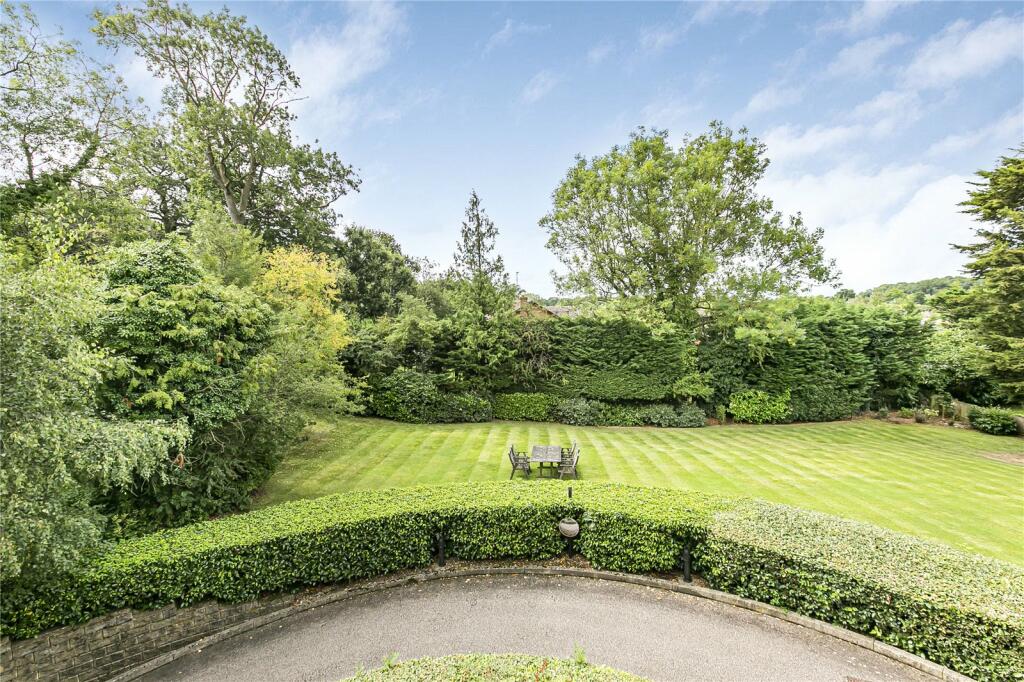 Additional image 16 of Georges Wood Road, Brookmans Park, Hertfordshire, AL9