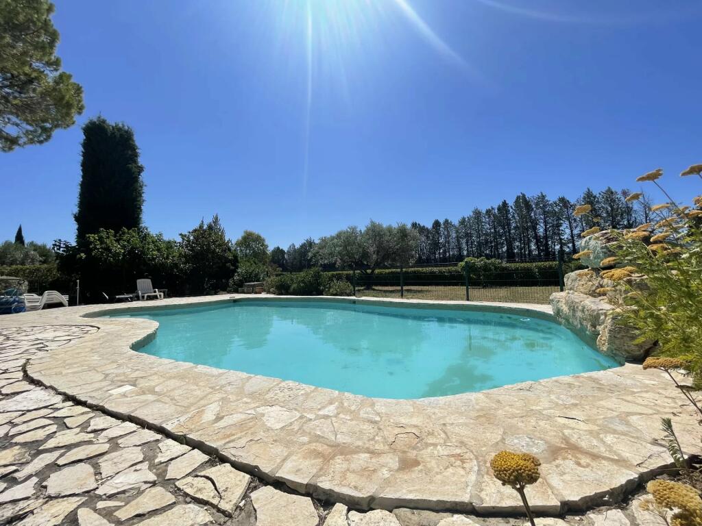 Primary image of Le Luc, Provence-Alpes-Cote d'Azur, 83340, France