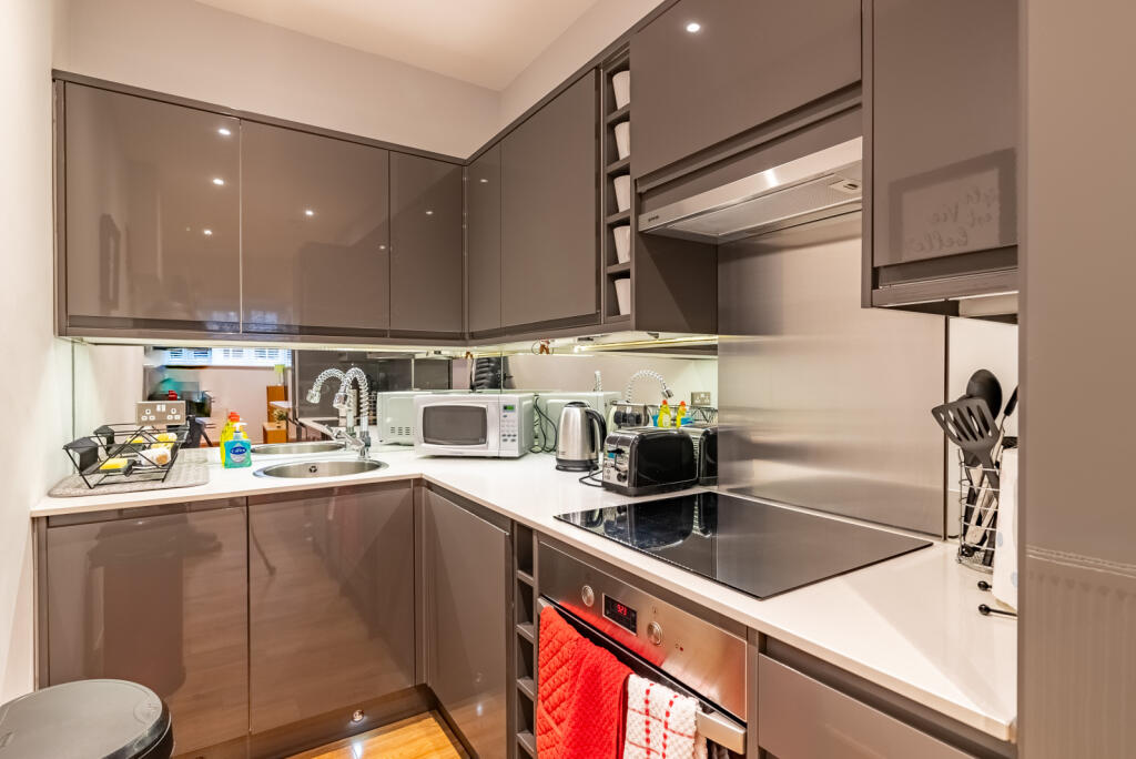 Additional image 4 of St. Peters Street, St. Albans, Hertfordshire, AL1