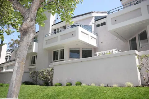 469 4th Place, Port Hueneme, CA 93041