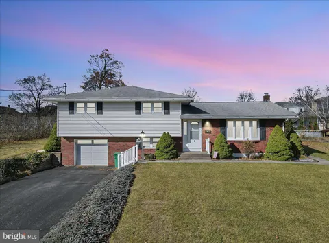 6 Stedman Avenue, Lehighton, PA 18235