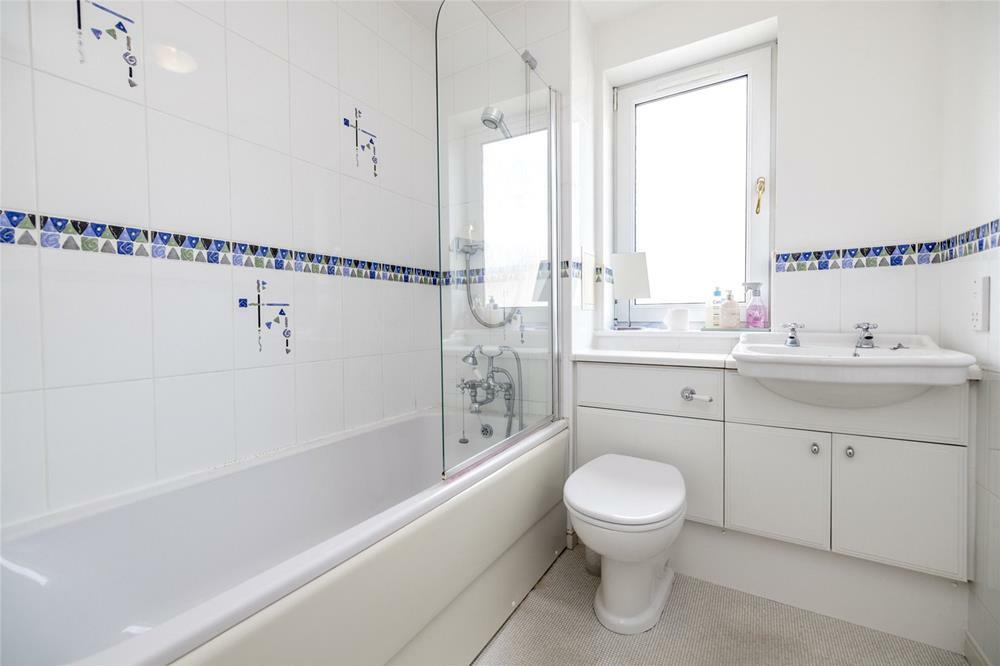 Additional image 12 of Kings Gate, Top Floor, AB15