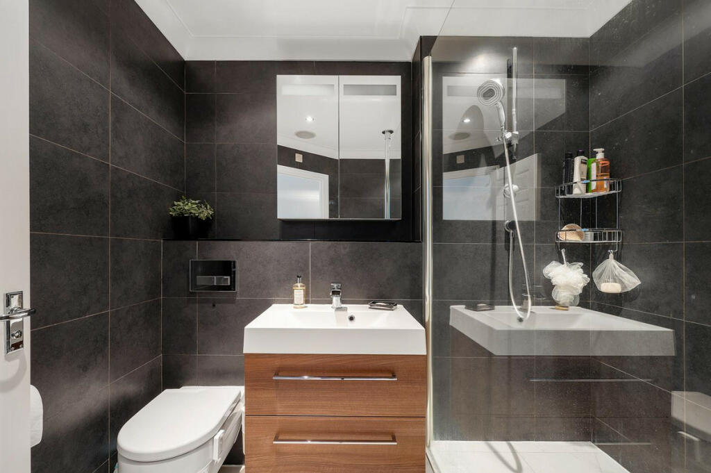 Additional image 33 of Symphony Court, Birmingham, West Midlands B16 8AD