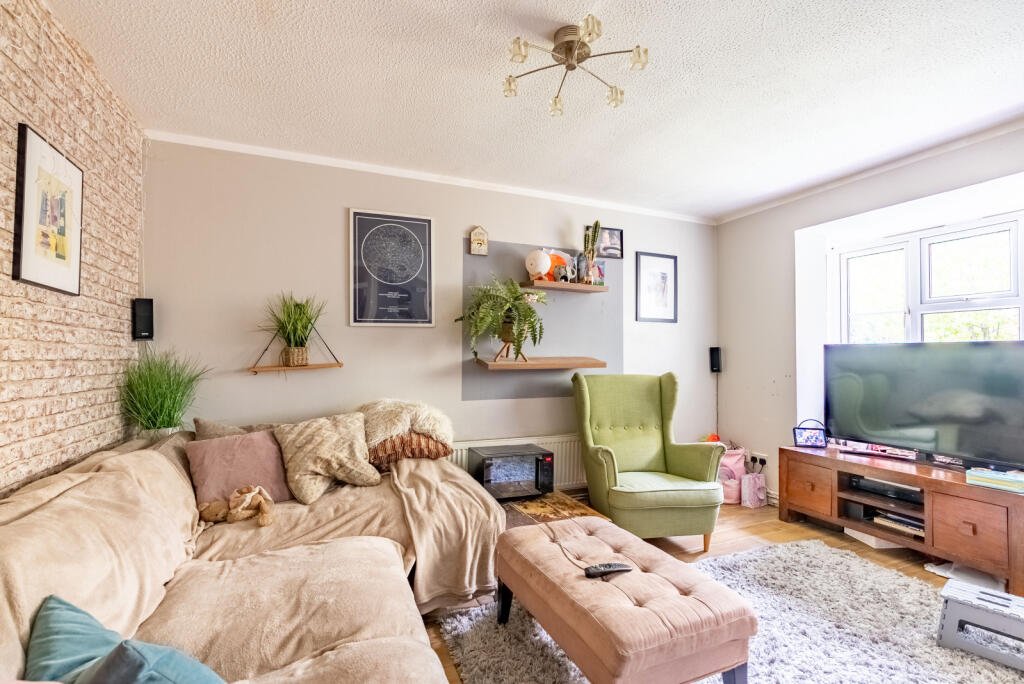 Additional image 2 of Brecken Close, St. Albans, Hertfordshire, AL4