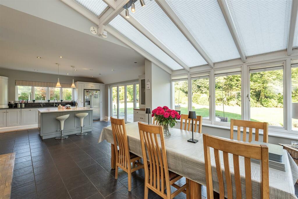 Additional image 5 of Park Avenue South, Harpenden