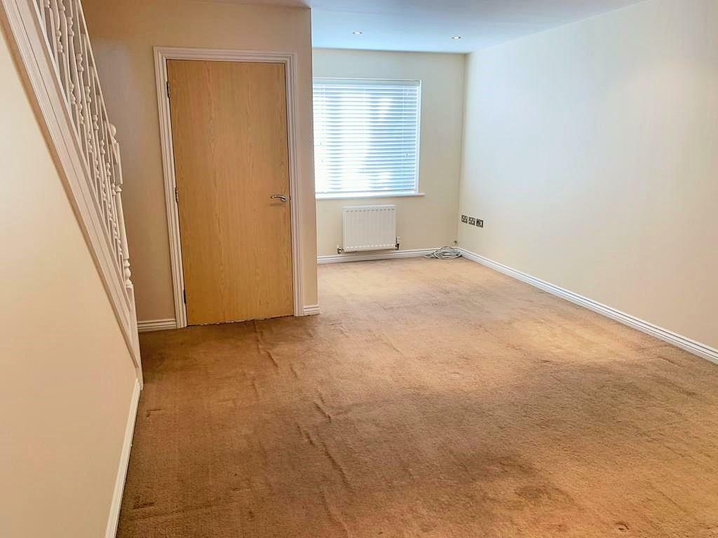 Additional image 18 of Avian Avenue, Frogmore, AL2