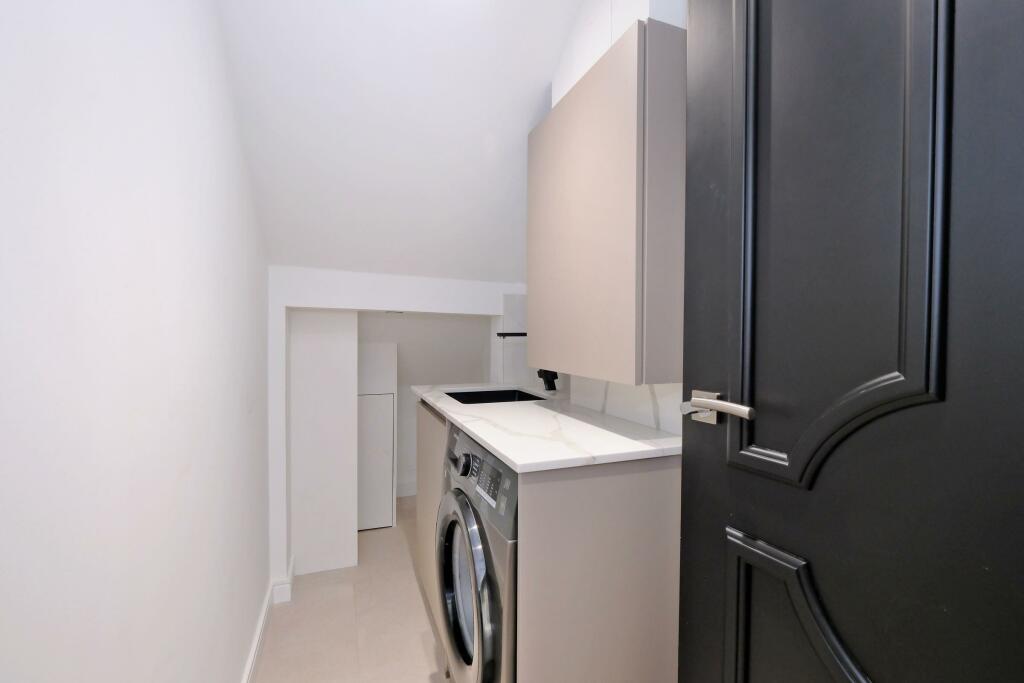 Additional image 10 of North Silver Street, Aberdeen, AB10.