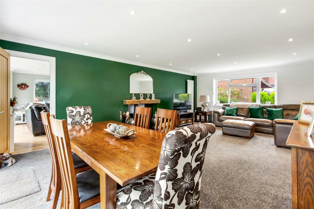 Additional image 3 of Ramsey Close, Brookmans Park, Herts