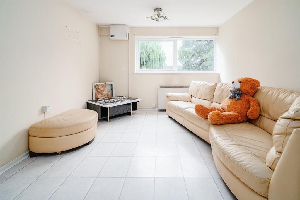 Additional image 5 of Milton Road, Harpenden