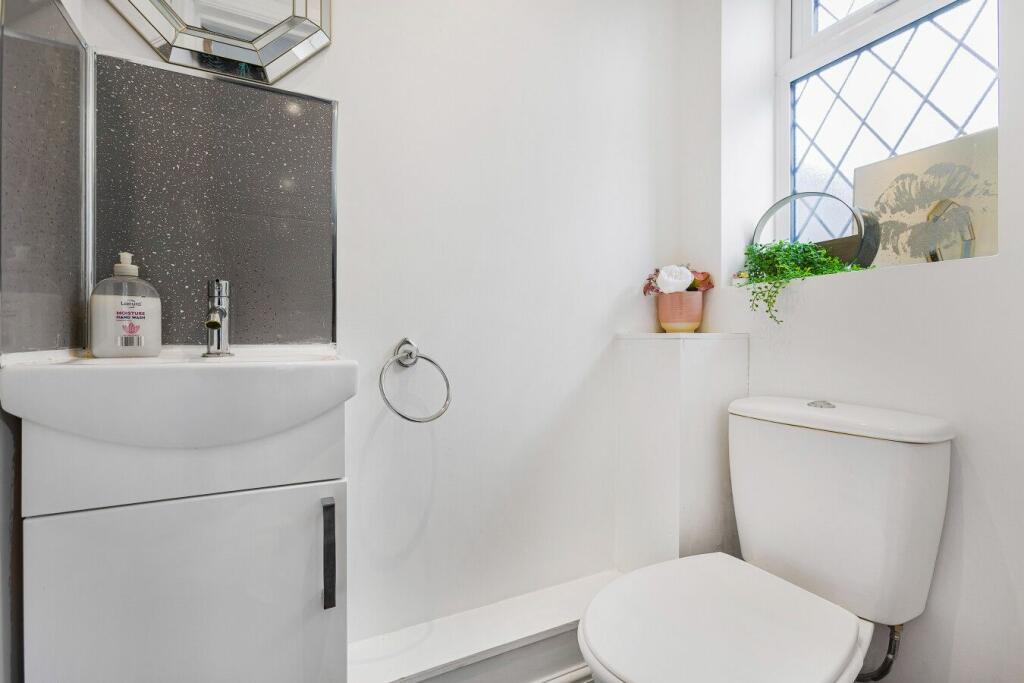 Additional image 26 of Puttocks Drive, Welham Green,  AL9 7LW