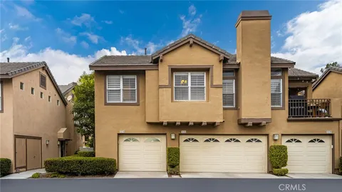 1014 S Country Glen Way, Anaheim Hills, CA 92808