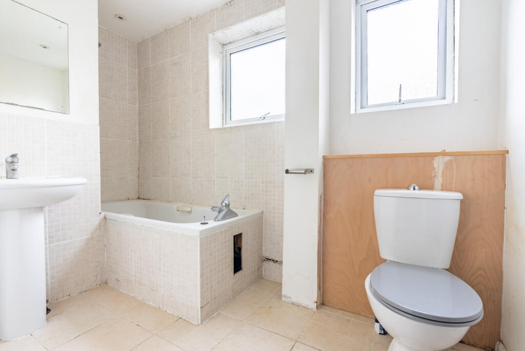 Additional image 7 of Aysgarth Close, Harpenden, Hertfordshire, AL5