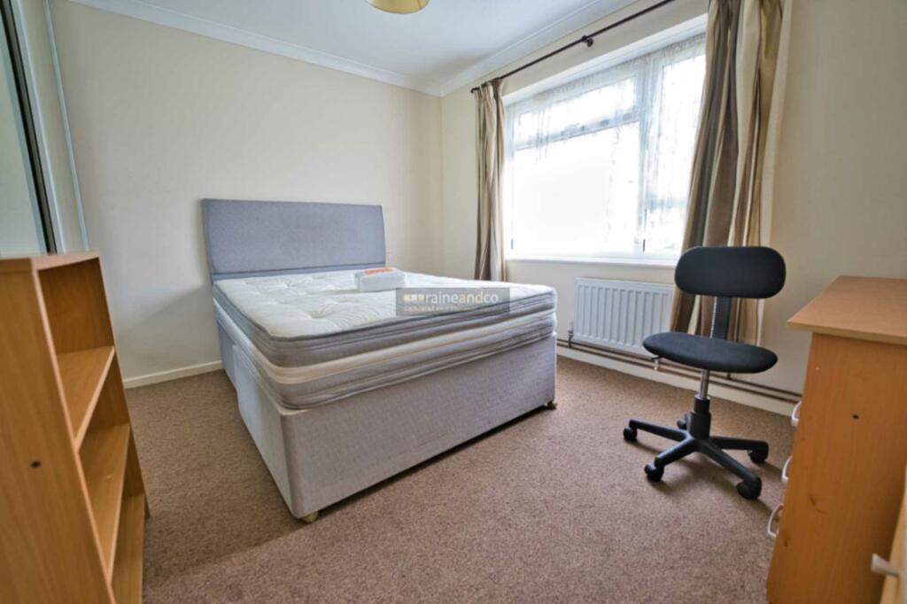 Additional image 10 of De Havilland Close, Hatfield