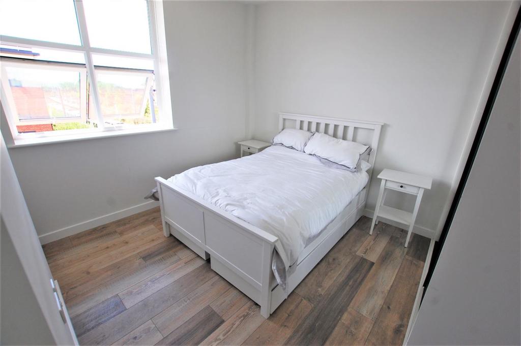 Additional image 14 of Great North Road, Hatfield