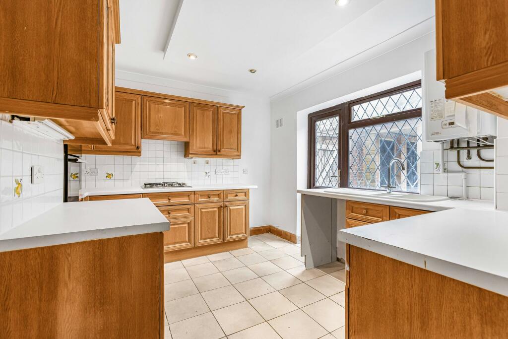 Additional image 3 of Woollam Crescent, St Albans, AL3