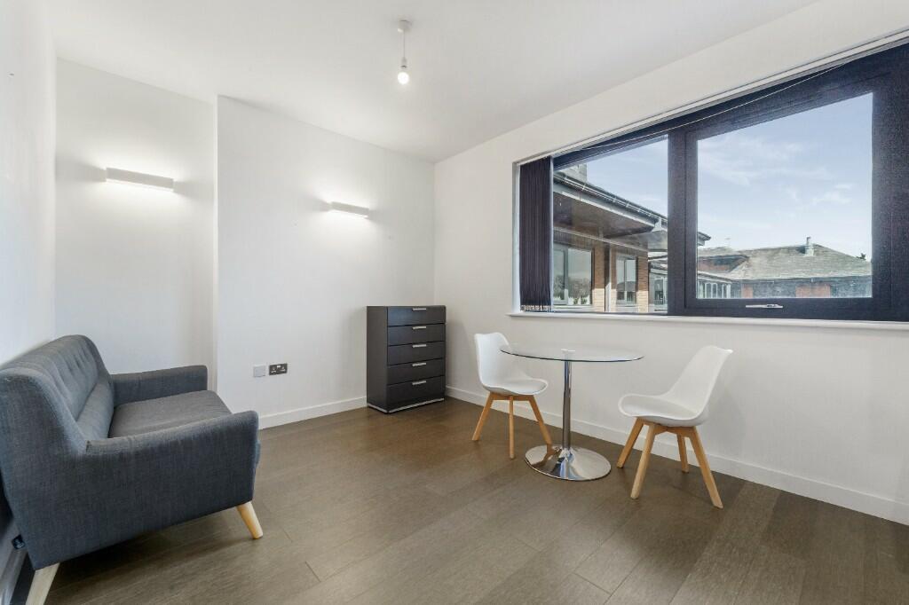 Additional image 12 of Flat 17, Abbott House, Everard Close, St. Albans, Hertfordshire, AL1