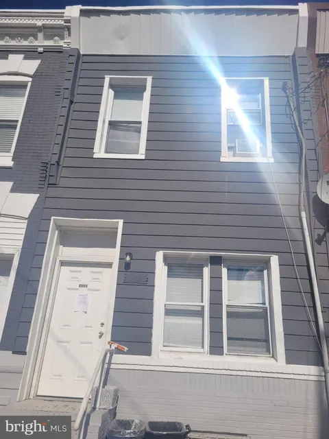 1233 W Huntingdon Street, Philadelphia, PA 19133